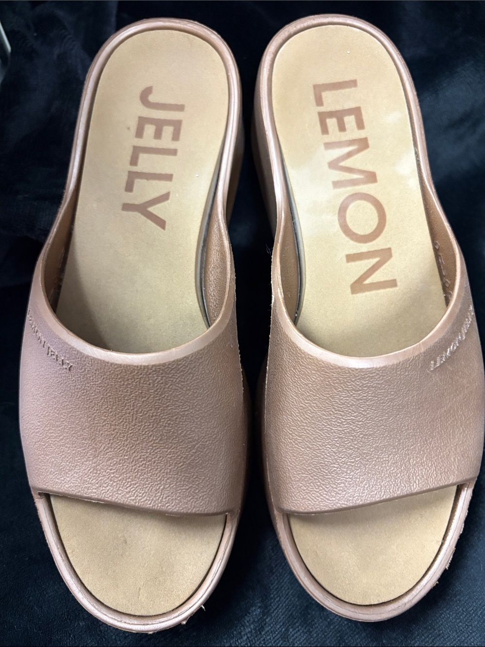 Lemon Jelly Women's Slide Sandals in “Sunny Desert”-size 8.5